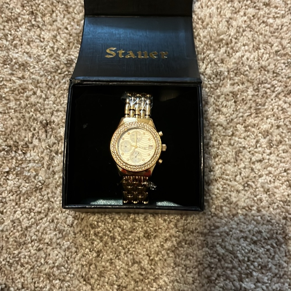 NWT Stauer gold and diamond aura watch